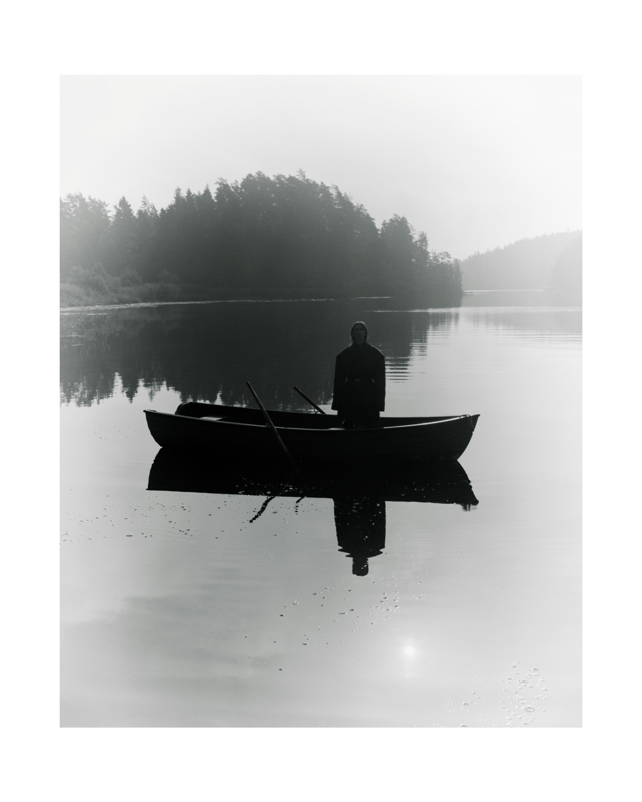 <p><span style="font-size: 12px;">photographer</span> <span style="font-weight: 700;">Amanda Gylling</span></p><p><span style="font-weight: bold;">Vouge Scandinavia</span></p>